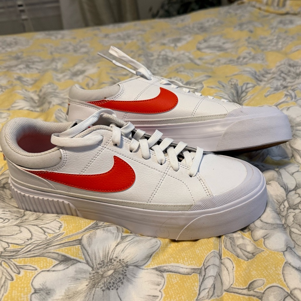 Like New Nike Legacy Lift White Coral Leopard Shoes Women’s Size 9.5